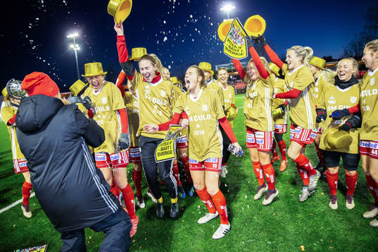 Piteås spelare firar SM-guld