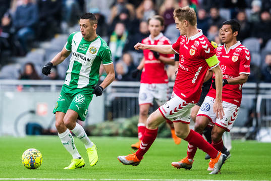 Hammarbys Nikola Djurdjic och Kalmars Rasmus Elm