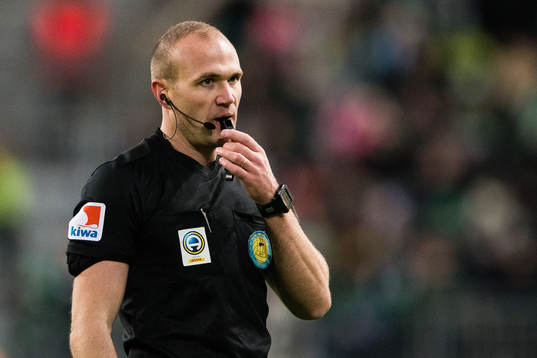 Domare Patrik Eriksson
