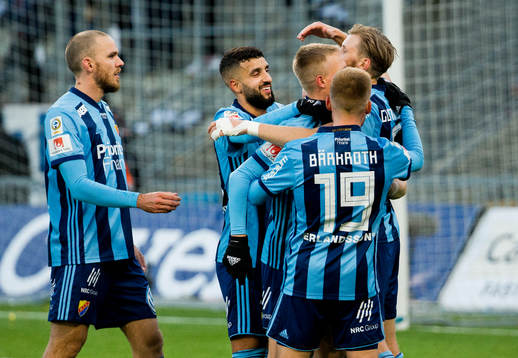 Djurgårdens Niklas Gunnarsson och Nicklas Bärkroth jublar