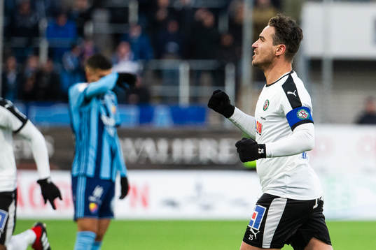 Örebros Nordin Gerzic jublar