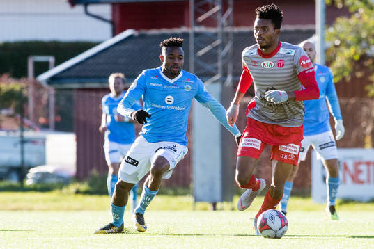 Kachi of Sandnes Ulf and Charles Chinedu Ezeh of Strømmen