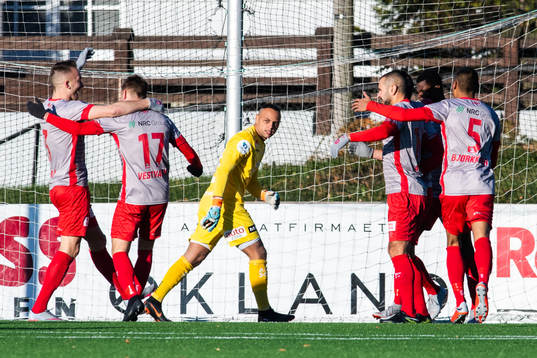 Strømmen players celebrate
