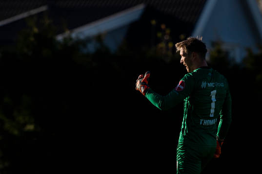 Goalkeeper Simon Thomas of Strømmen
