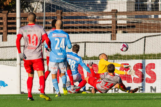 Sindre Mauritz-Hansen of Strømmen scores 2-0 behind