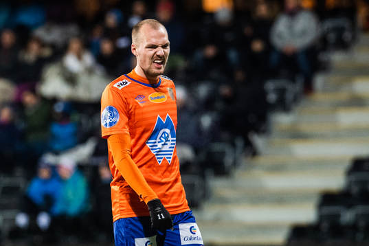 Aron Elís Thrándarson of Aalesund looks dejected