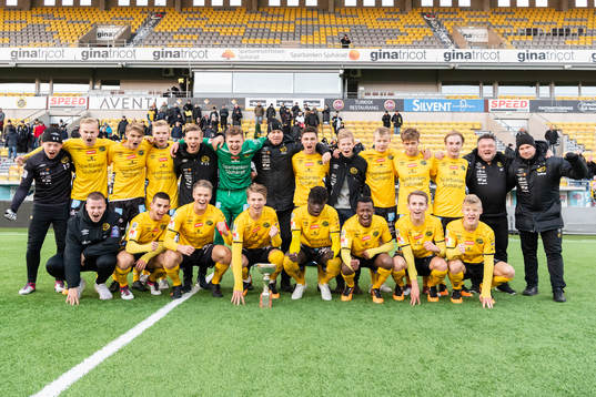 Elfsborgs spelare och ledare jublar