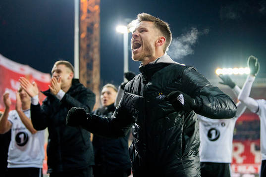 Matthías Vilhjálmsson of Rosenborg celebrates