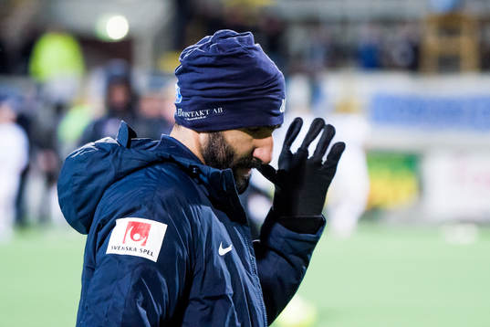 Norrbys tränare Mohammed Ali Khan deppar