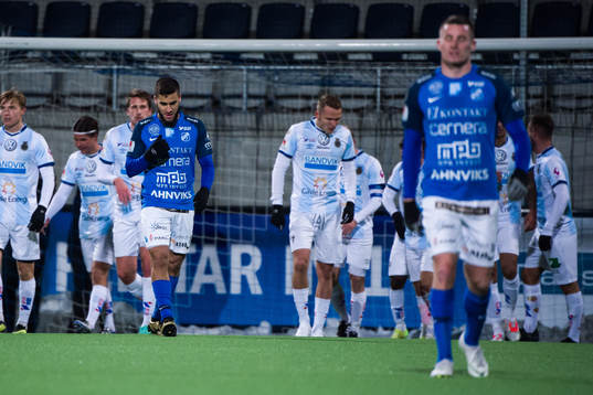 Norrbys Jasen Khayat och Nino Osmanagic deppar