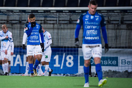 Norrbys Jasen Khayat och Nino Osmanagic deppar