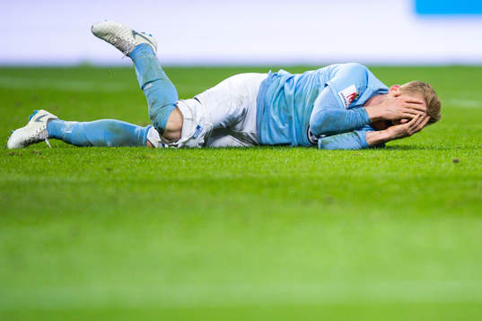 Malmö FFs Anders Christiansen har ont