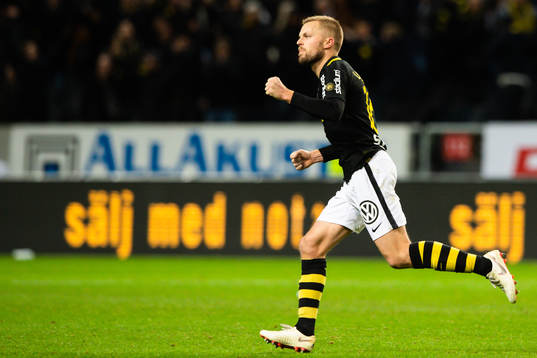 s Sebastian Larsson jublar