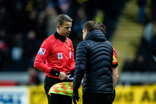 s Sebastian Larsson