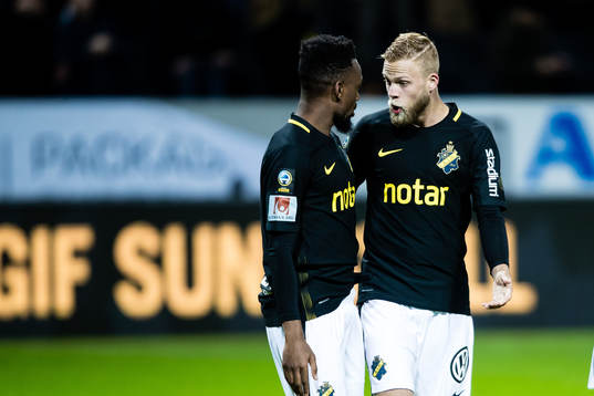 s Daniel Sundgren oc AIK:s Heradi Rashidi