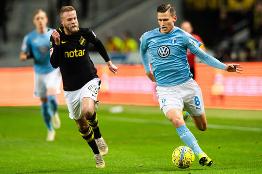 s Daniel Sundgren och Malmö FFs Arnór Ingvi Traustason