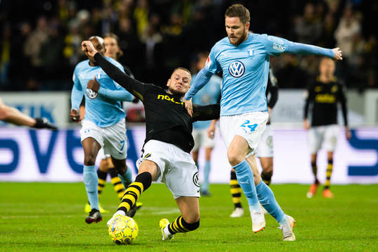 s Alexander Milosevic och Malmö FFs Lasse Nielsen