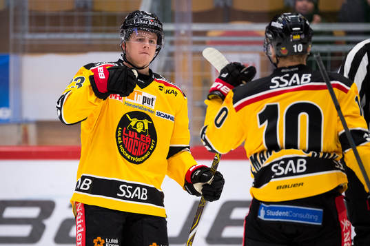 Luleås Jesper Sellgren jublar