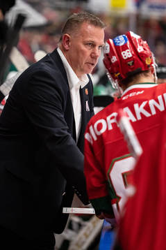 Moras tränare Mats Lusth