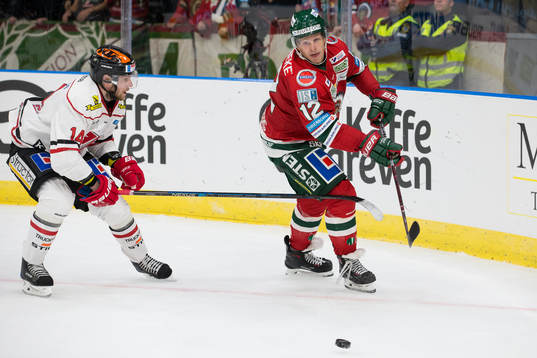 Örebros Tom Wandell och Frölundas Max Friberg