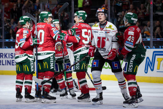 Frölundas Simon Hjalmarsson jublar