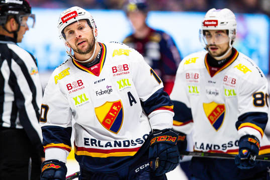 Djurgårdens Niclas Bergfors jublar