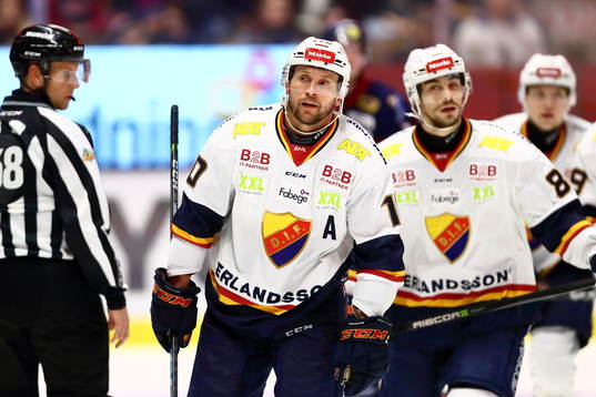 Djurgårdens Niclas Bergfors jublar