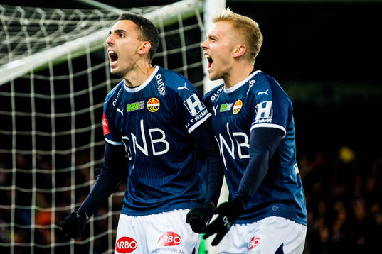 Mustafa "Mos" Abdellaoue of Strømsgodset celebrates with