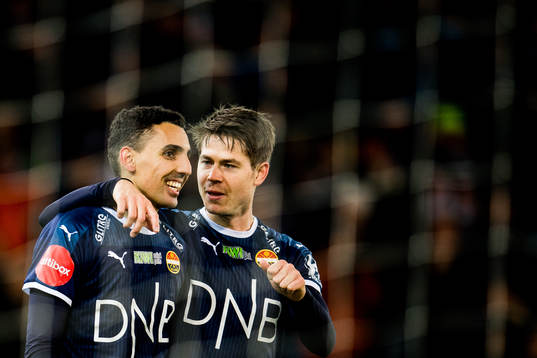 Mustafa "Mos" Abdellaoue and Lars Vilsvik of Strømsgodset