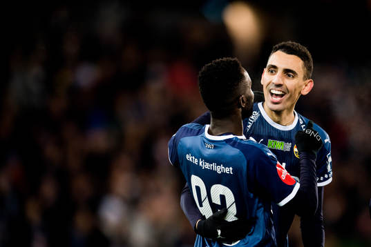 Mustafa "Mos" Abdellaoue of Strømsgodset celebrates with