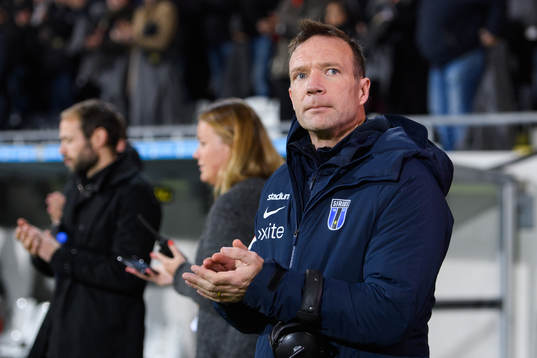 Sirius tränare Kim Bergstrand innan fotbollsmatchen