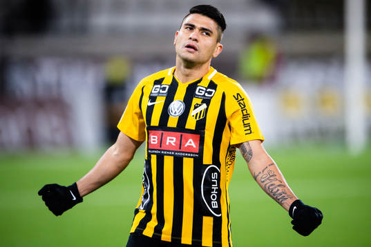 Häckens Paulinho jublar