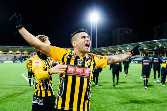 Bläddra bland fler bilder av Fotboll, Allsvenskan, Häcken - Sirius