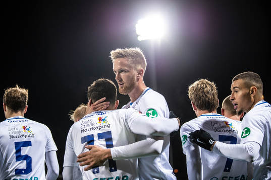 Norrköpings David Moberg Karlsson kramas om
