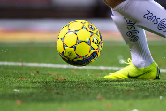 Den Allsvenska matchbollen