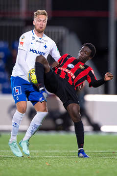 Norrköpings Kasper Larsen och Jack Lahne i en duell