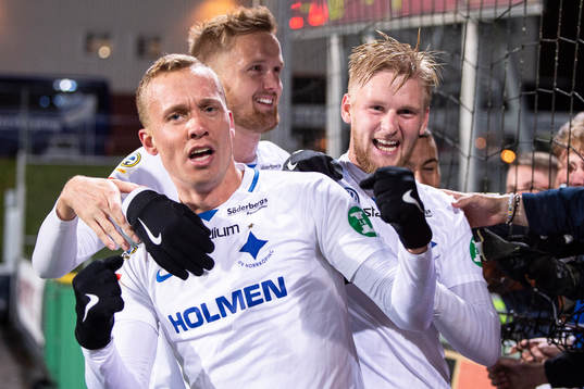 Norrköpings Gudmundur Thorarinsson jublar