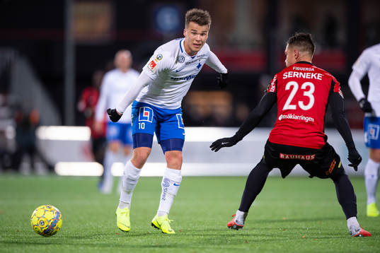 Norrköpings Simon Skrabb och Brommapojkarnas Erik Figueroa