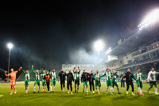 Hammarbys spelare jublar