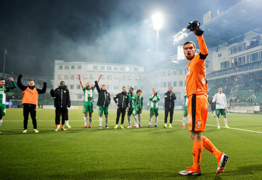 Hammarbys målvakt Davor Blazevic jublar