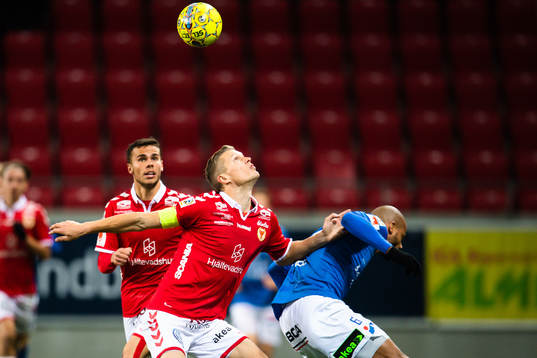 Kalmars Viktor Elm och Trelleborgs Salif Camara Jönsson