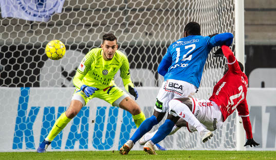 Kalmars Papa Alioune Diouf och Trelleborgs Kofi Sarkodie