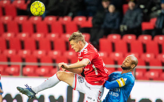 Kalmars Viktor Elm och Trelleborgs Salif Camara Jönsson