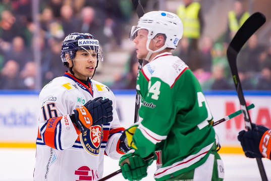 Växjös Austin Ortega jublar