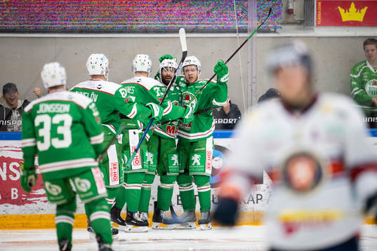 Rögles Christopher Bengtsson och Taylor Matson jublar