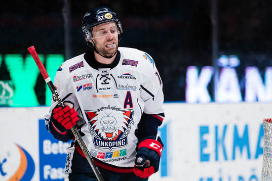 Linköpings James Wright deppar