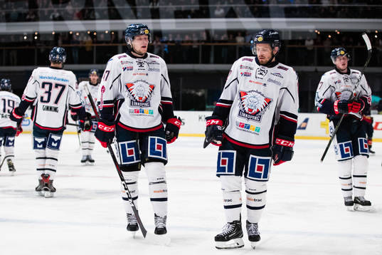 Linköpings Anton Karlsson och Lukas Bengtsson deppar