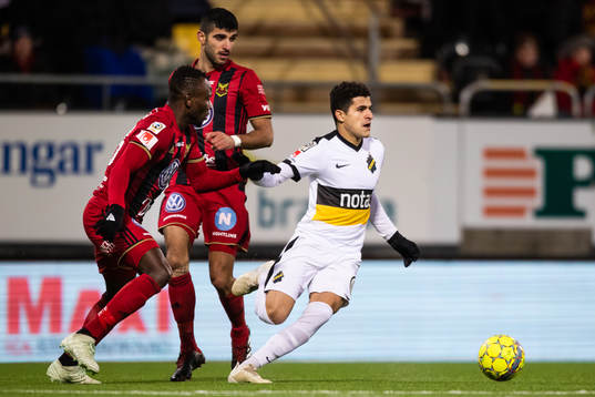 s Tarik Elyounoussi
