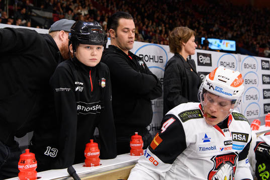 Elliot, son till Jesper Mattsson (ej i bild) som praktikant