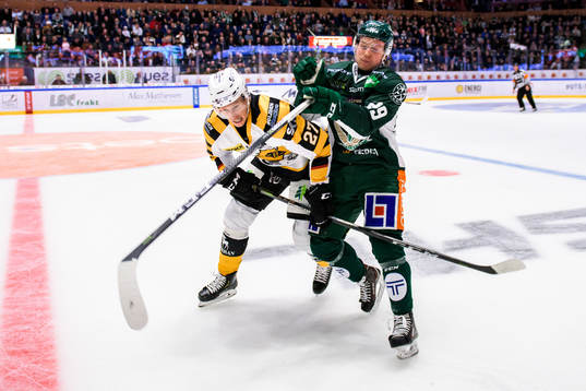 Skellefteås Robin Alvarez och Färjestads Oskar Steen
